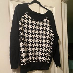 Torrid Houndstooth Sweater Size 2